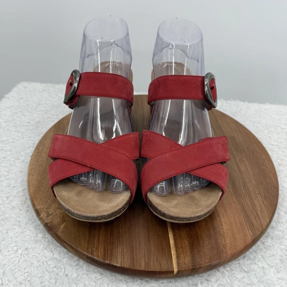 Dansko Susie Milled Nubuck Sandal Womens 8.5 Red Leather Strappy‎ Wedge Comfort